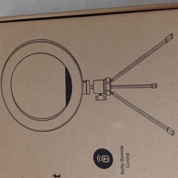 Letscom Ring Fill Light - Hardly used - Picture 4 of 5